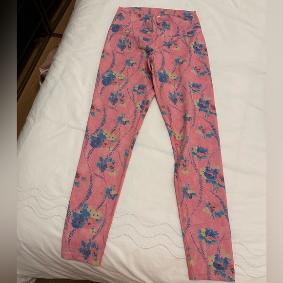 LoveShack fancy x Beach Riot Leggings - Picture 2 of 2
